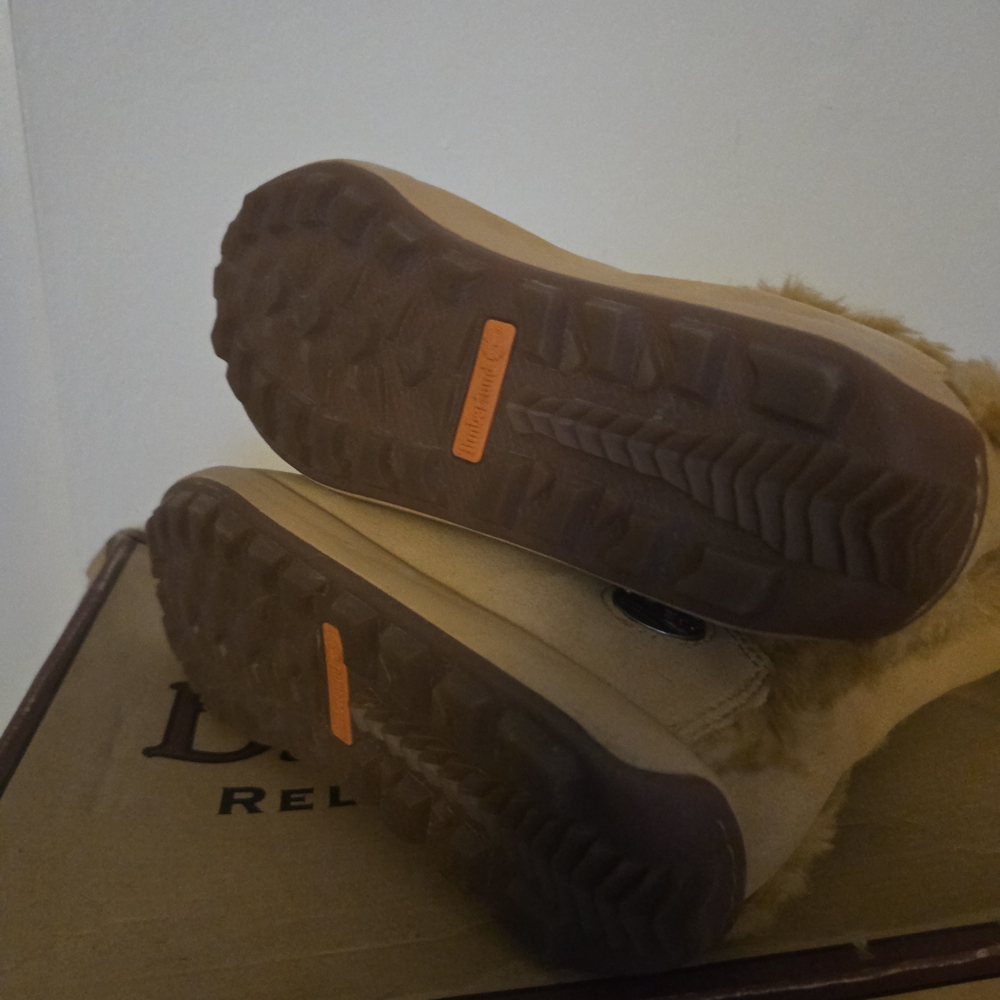Timberland Tan Suede Fur-Lined Boots - Picture 5 of 5
